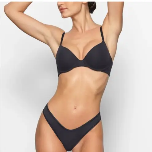 SKIMS  Fits Everybody T-Shirt Demi Bra Onyx Size  36D NWT