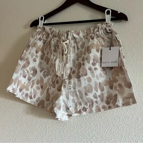 Bella Dahl NWT Ruffle Waist Short in Mojave Spots Print Size Small