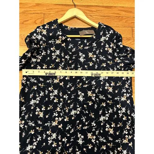 J Jill 100% Pima Cotton Crew Neck Long Sleeve Tee Shirt Floral Navy Retail $44 Blue Size M