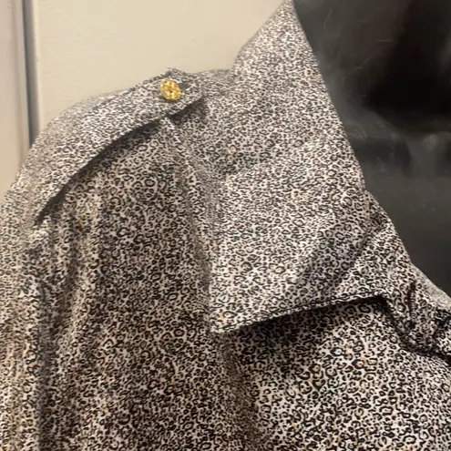 Jaclyn Smith - button down shirt with gold buttons animal print 3x