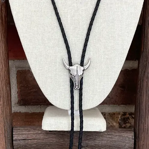 Steer Skull Bolo Tie Necklace Black