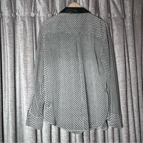 Walter Baker W.G.B. By Black and White Diamond Print Button Down Shirt Medium