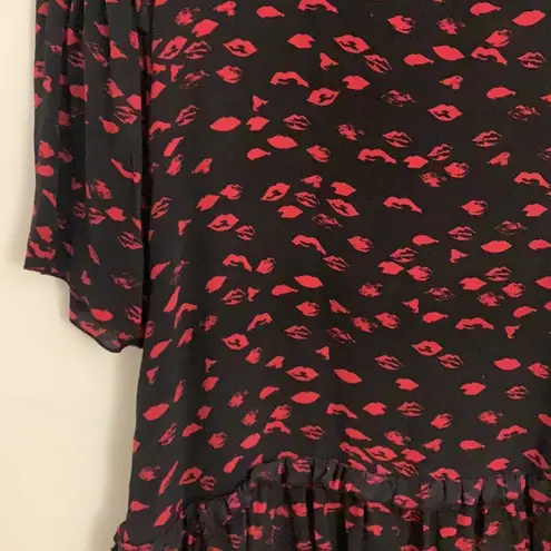 Love moschino silk lips print dress