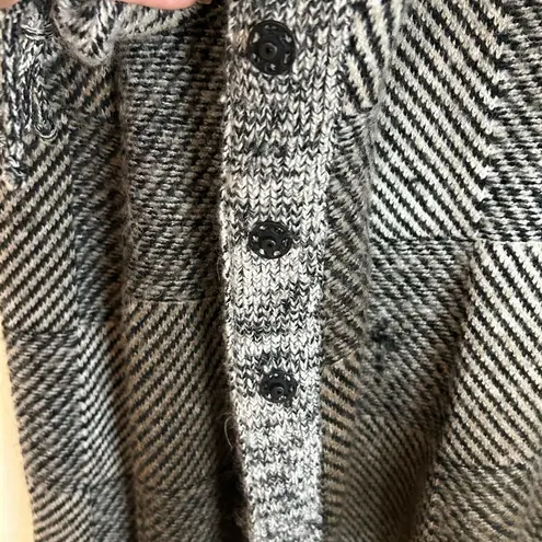 Belamie Cardigan / Jacket with Three Snap Closure Wide Collar Size Small