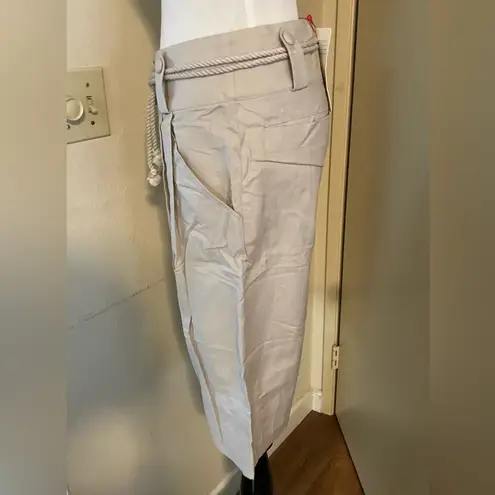 SARA SMAILE BELTED BERMUDA SHORTS KHAKI MADE IN KOREA Tan