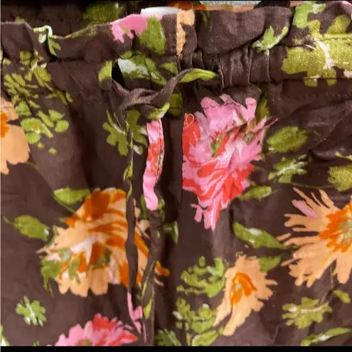 DR2 Shorts Brown Floral Drawstring Soft Comfy Women's Small New with Tags