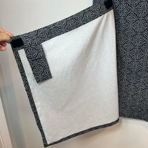 RipSkirt Hawaii Womens Wrap Skirt Black Pearl Batik Length 2 Swim Cover Up Sz XL