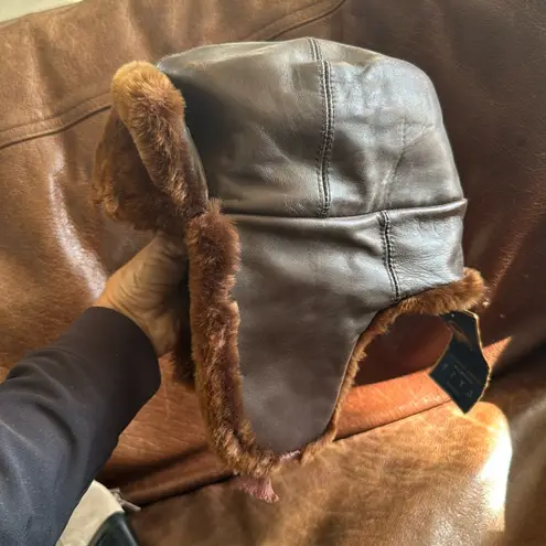 Vintage genuine Russian fur trapper aviator hat in rich chocolate brown NWT