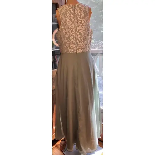 Azazie Lace Overlay Floral Pattern bodice sage bottom Sleeveless Dress A10