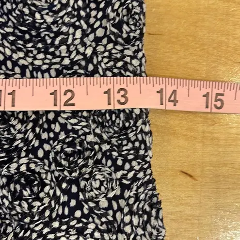 Sara Campbell Raised Rosette Crepe Dress Navy White Pattern W/Appliqué accent at Blue Size 0