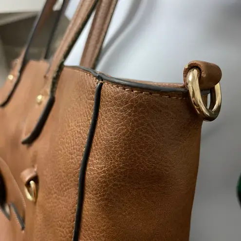 Gussaci Italian Leather Tan Brown Shoulder Bag 24 From Michelle