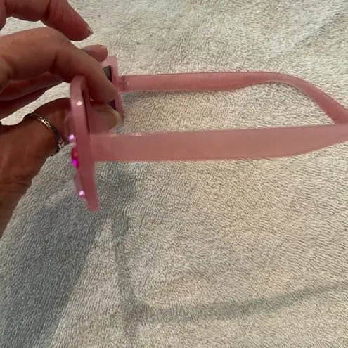 NWOT unbranded square plastic pink sunnies w/square & round pink rhinestones