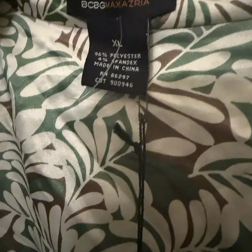 BCBGMAXAZRIA BCBG Y2K Satin Floral Wrap Top - Green and White