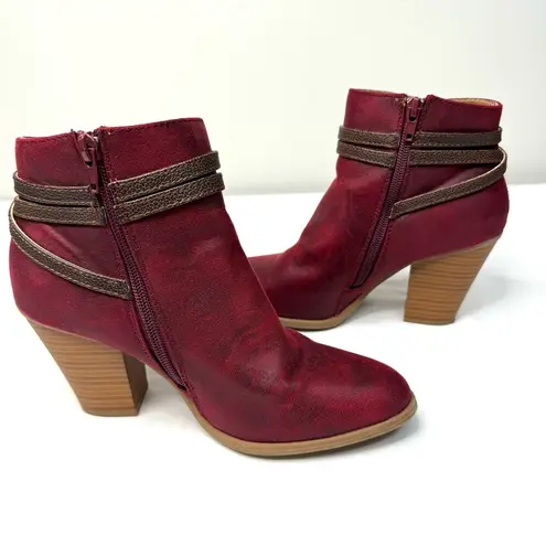 ShoeDazzle SASHANNA Bootie in Burgundy 8.5 Red