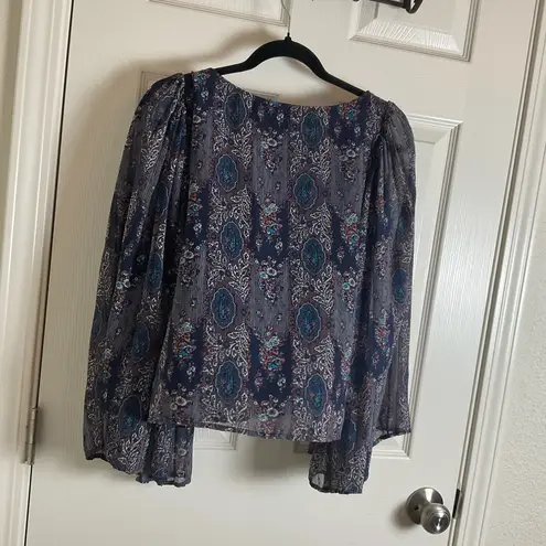 Fire Los Angeles Bat Wing Floral boho style top size medium