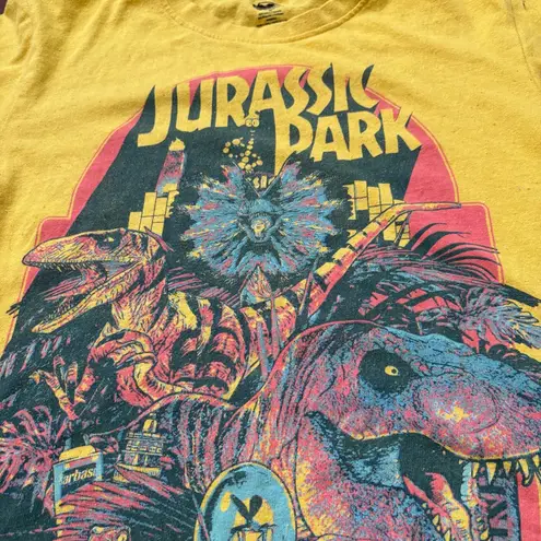 Jurassic Park Tee Retro Vintage Style Yellow Graphic Women's Size Medium Fitted