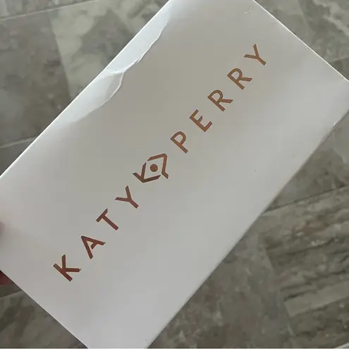 Katy Perry The Timmer Knotted Sandals, Optic White Size 7.5 M / 37.5 New in Box