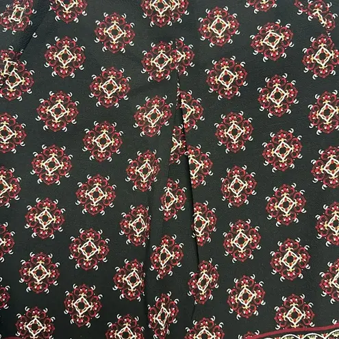 Harlowe $ Graham Harlowe & Graham Black with Red, Tan, White Regal Print Long Sleeve Blouse Sz XS