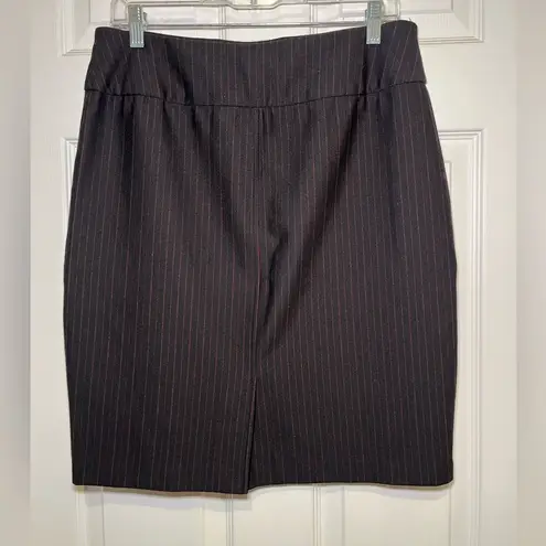 New York & Co. Size Medium Black & Red Pinstripe Pencil Skirt Slit Stretch