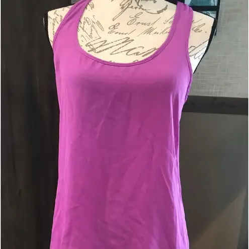 Wishful park Woman’s lavender razorback tank top size medium no issues