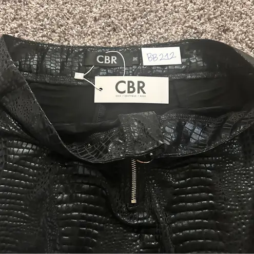 Women's Faux Leather Black Pants Medium Zip Up