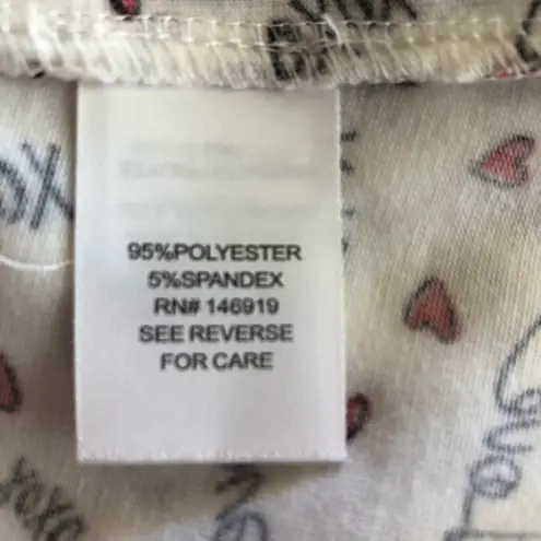 Fashion Bug FRESHMAN Womens T-Shirt Size Medium Semi Relaxed Fit LOVE XOXO PRINT New