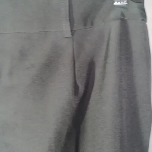 Princess Polly  gray cropped pants NWOT