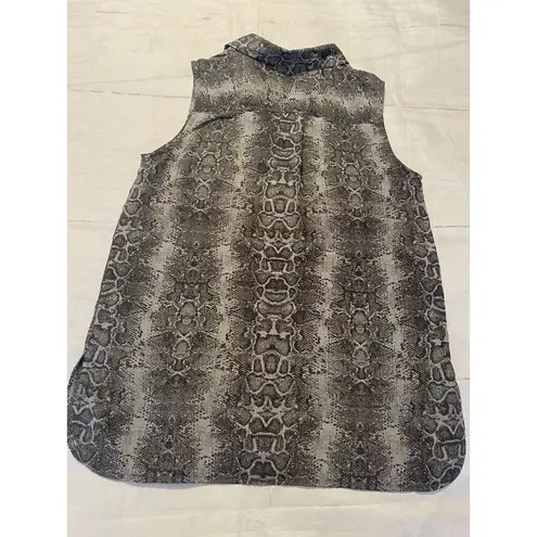 Violet+Claire  Sleeveless Blouse Snakeskin Print Gray Women's Top Size Medium