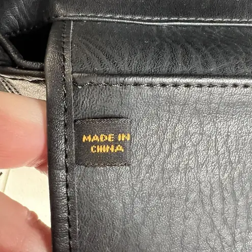 Vintage Bag Black Leather Crossbody Silver Heart Concho Adjustable Strap READ - Image 12