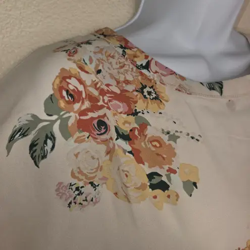 Buffalo David Bitton Nwt Short Sleeve Floral Blouse Shirt Size Small