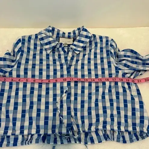 Alexis  mablue top. Size M