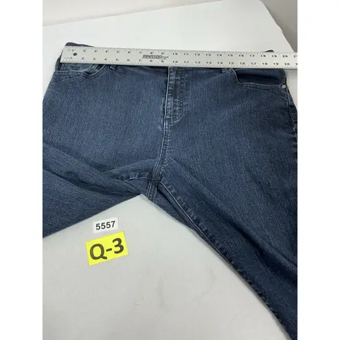 Gloria Vanderbilt Womans Blue Jeans 18W Stretch Zip Button Close - Image 6