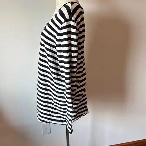 Liz Lange for Target Black and White Fitted Long Sleeve Tee Size undefined