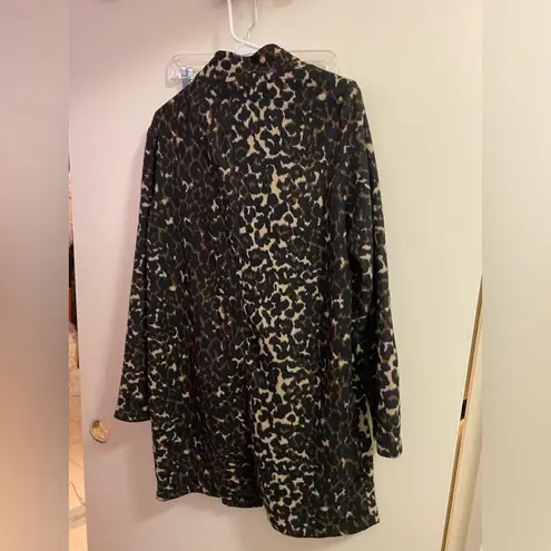 VERO MODA Women’s Leopard/cheetah print cardigan size large