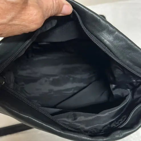 Stone Mountain Black Shoulder Bag Sleek Minimalist Design