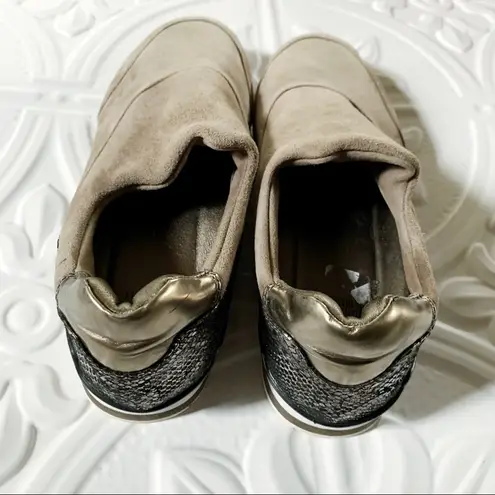 Johnston & Murphy Jody Slip On Leather Sneaker 8