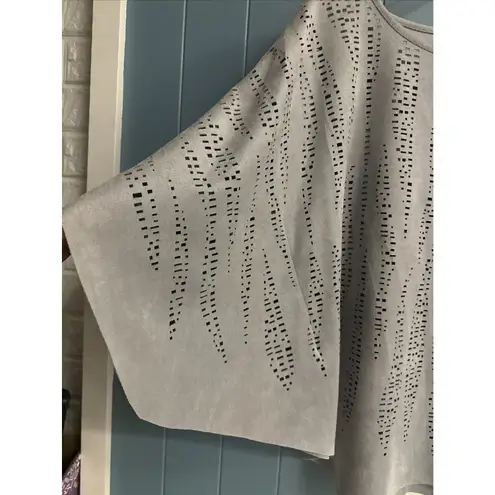 Alberto Makali Women's L Gray Faux Suede Top Crew Neck Laser Cut Boxy Fit Blouse