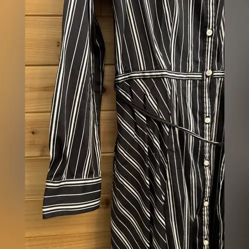 Untuckit For Her Size 8/Medium Willow Black White Stripe Long Sleeve Shirt Dress