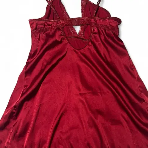 Elegant Red Satin Nightgown Size L