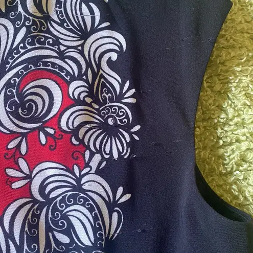 London Times {BNWOT } ~ PETITE 10 ~ Floral - red center with floral - sleeveless