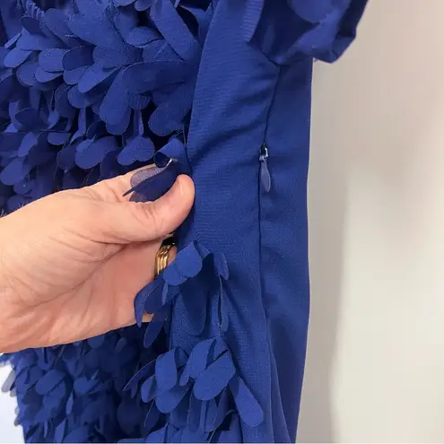 Gracia 3D blue petal dress with side zip closure size medium