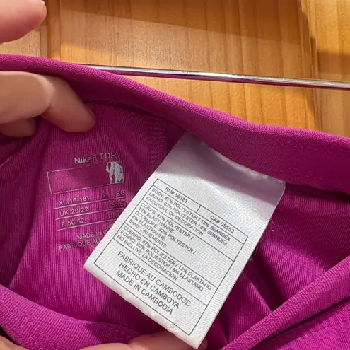 Nike  Dri-Fit Size XL Magenta Purple/Pink Tennis Athletic Skort.