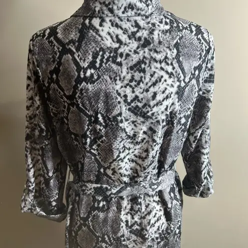Parisian size 6 button front snake print dress