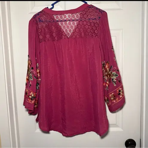 Anthropologie Fig & Flower Woman’s Large Embroidered Purple Floral Blouse Blue