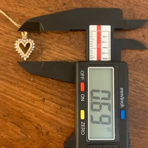 10k Gold Diamond Heart Necklace with 20" chain