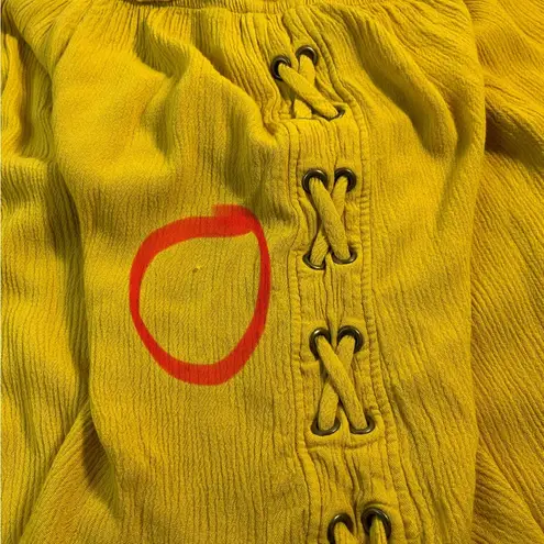 Naïf petite yellow dress lace up accent flutter sleeves boho SZ Petite small