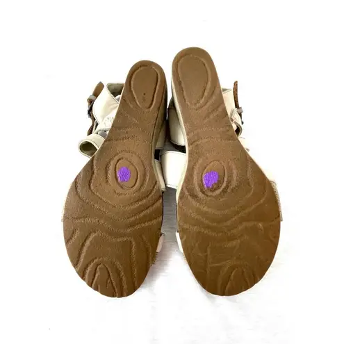 OTBT Freedom White Beige Leather Strappy Wedge Sandals Womens Size 8.5 Flaw