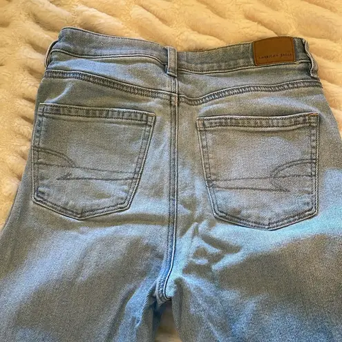 American Eagle Mom straight Jean distressed