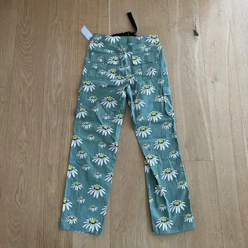 By Samii Ryan Low Rise Daisy Cargo Pants in Sage Green Size 30