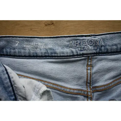 Arizona Jeans Arizona Juniors Jeans Size 7 High Rise Vintage Straight Stonewash Patched Trendy